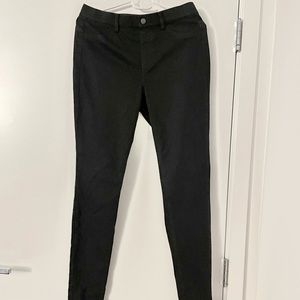 UNIQLO Black Jeggings